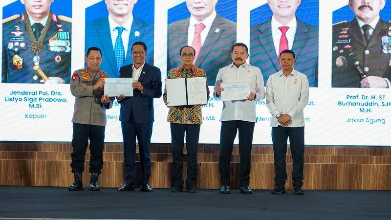 2025 06 23 DIM KUHAP 4